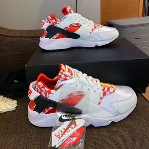 -Nike- Air Huarache PRM QS